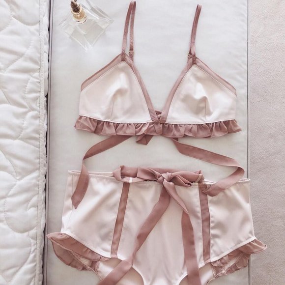 For Love & Lemons Lucienne Set - Picture 2 of 13